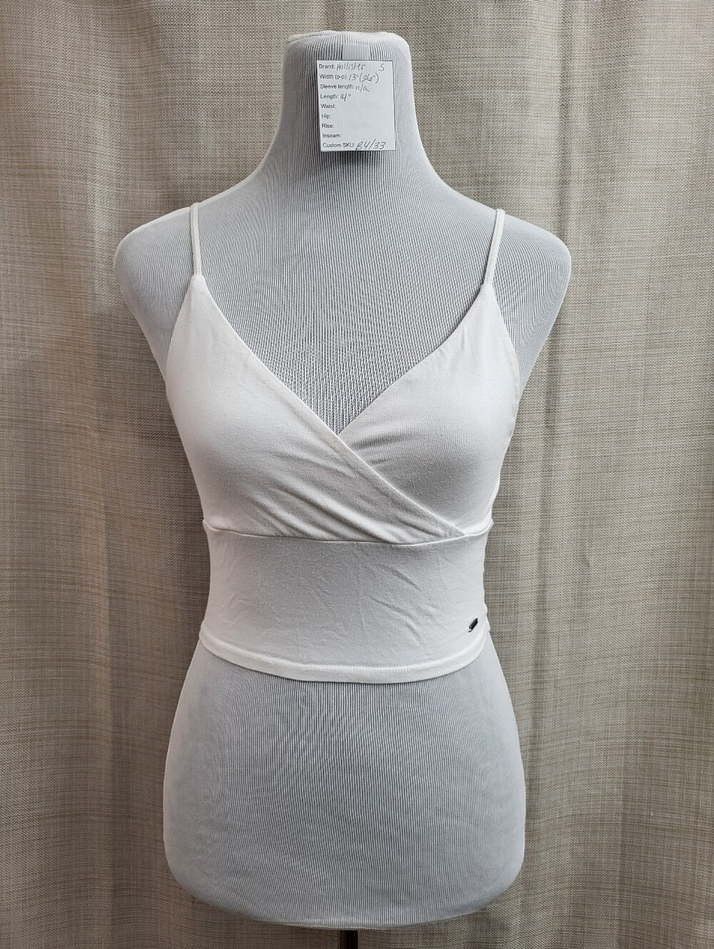Hollister White Solid Camisole Cropped Tank Top Size Small Adjustable Straps